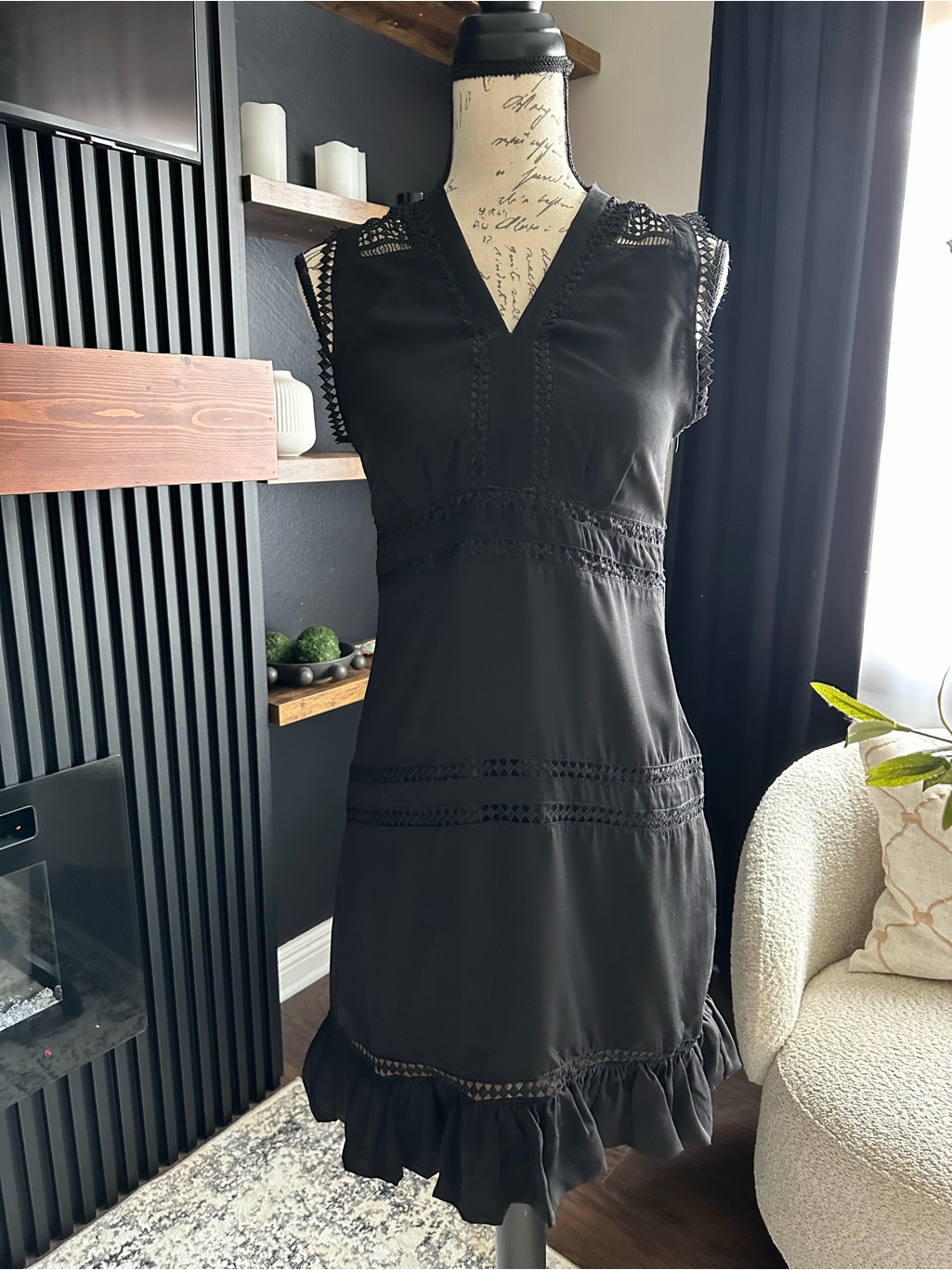 Allison Joy Black Crochet Lace V-Neck Dress Xs
